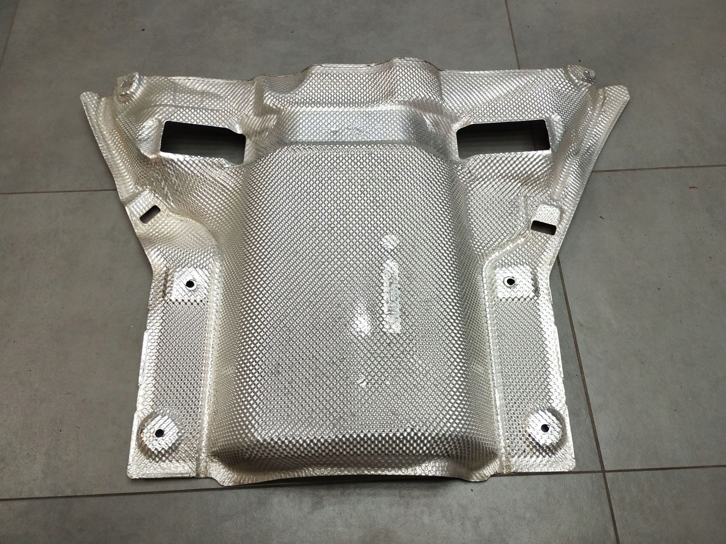 Mercedes-Benz E W213 Blende Abdeckung TERMICZNA A2056823700