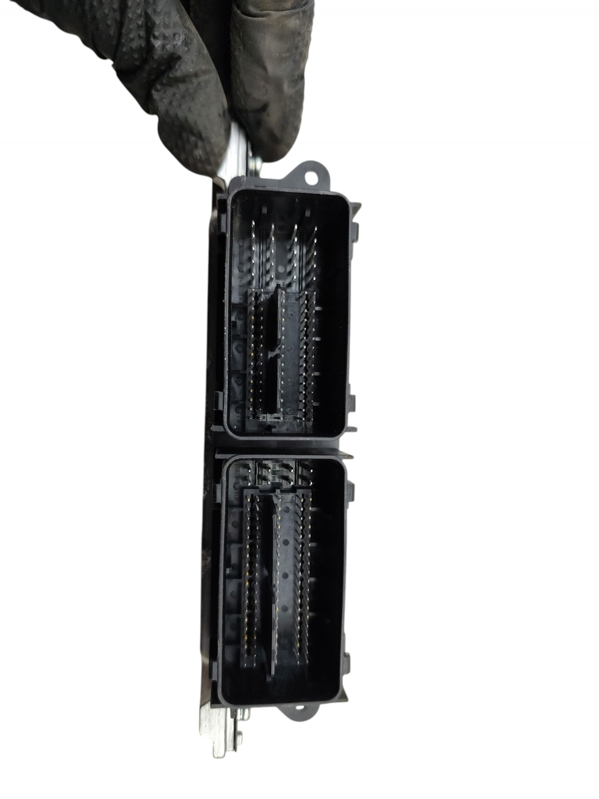 computer control unit of the engine VOLVO V90 II 2.0 D4 D4204T14 32242005