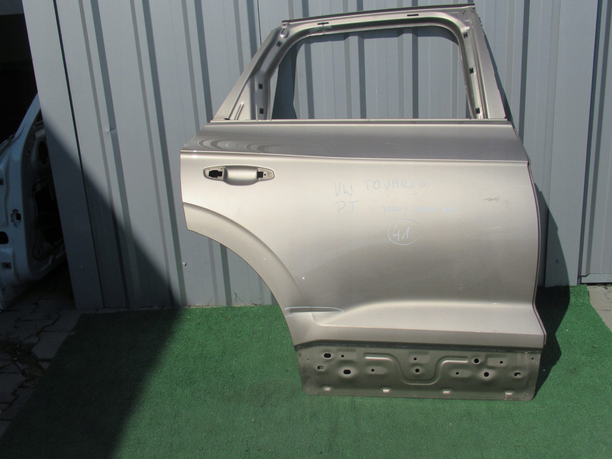 VW TOUAREG 3 III 760 DRZWI PRAWE TYŁ 760833052B Strona zabudowy tył - prawa