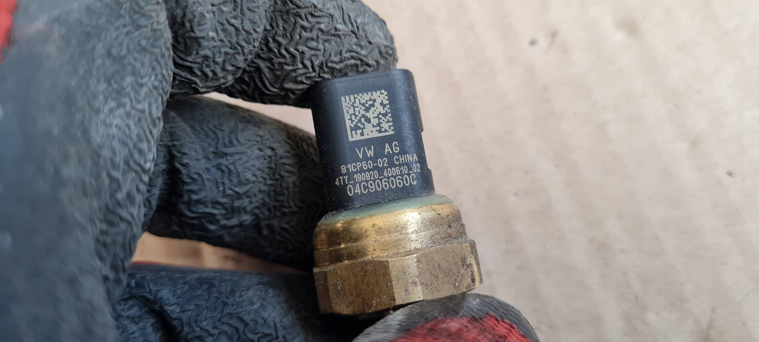 A6 C8 4K sensore pressione olio 2.0 TDI 04C906060C A4 B9 A5 Q5
