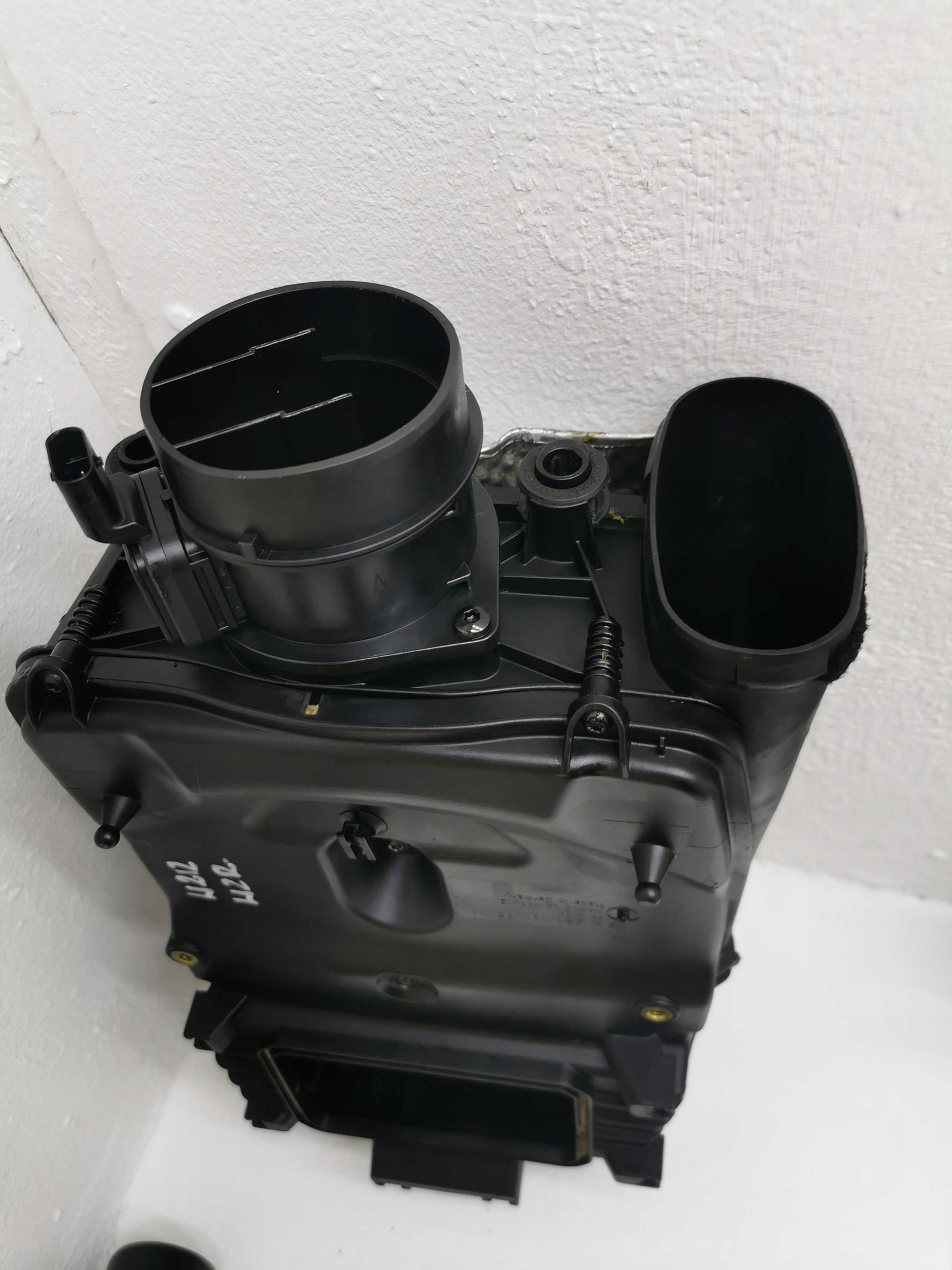 Gehäuse filter luft MERCEDES E-KLASA W212