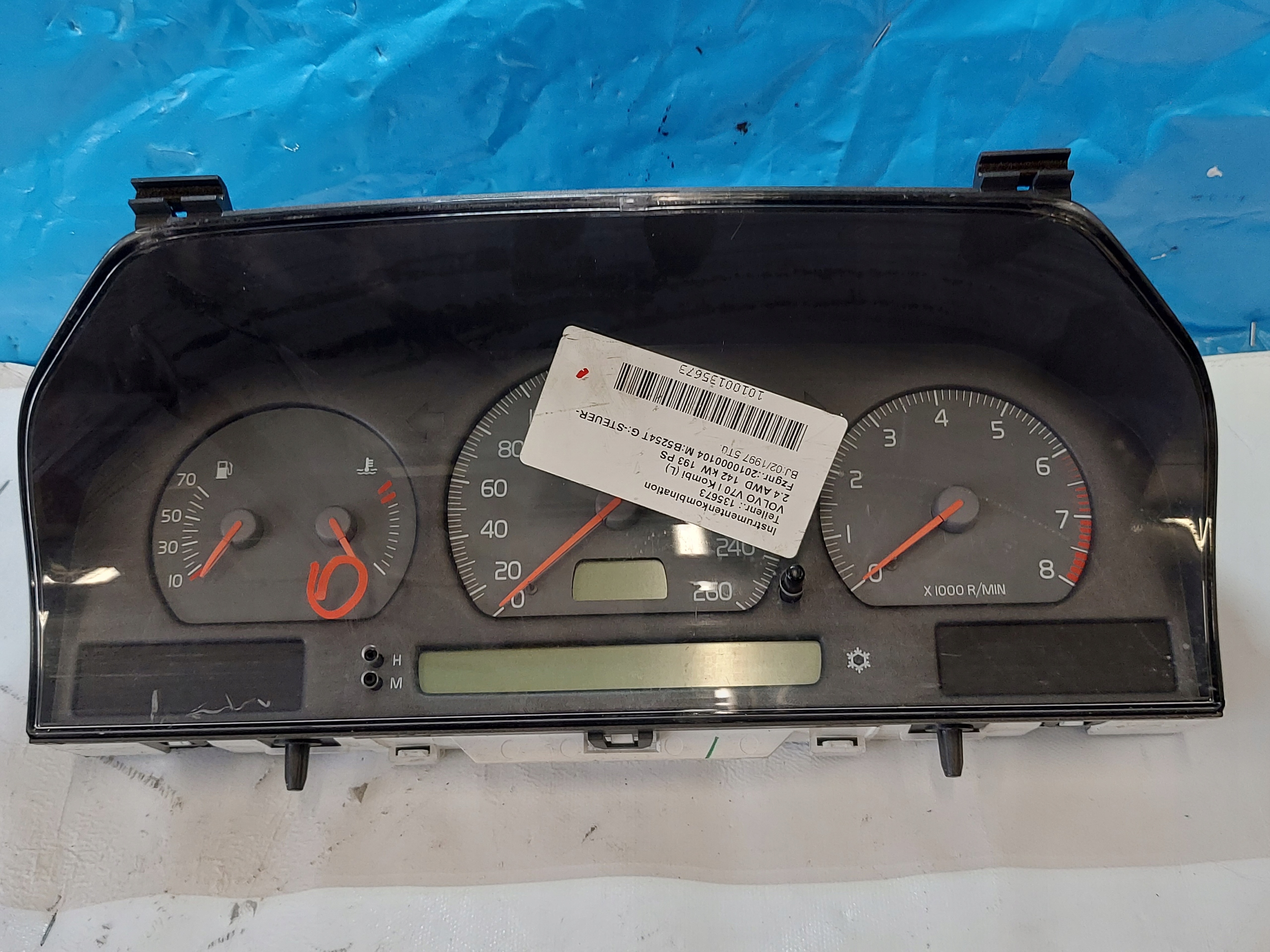 dials clock VOLVO V70 2.4 B 9148926