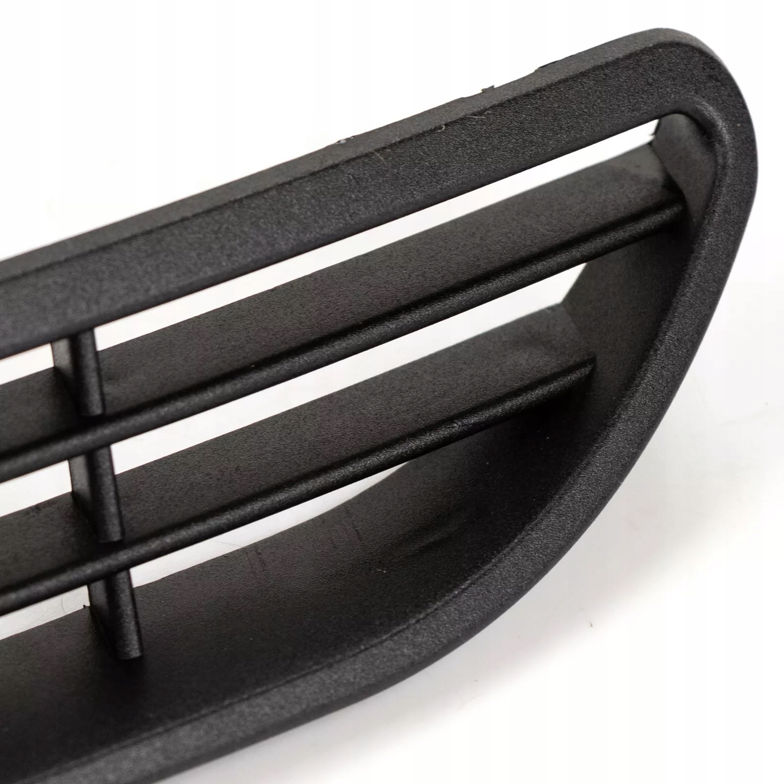 Wlot Na Maskę Iveco Daily 2000-2006 Wersja Europejska