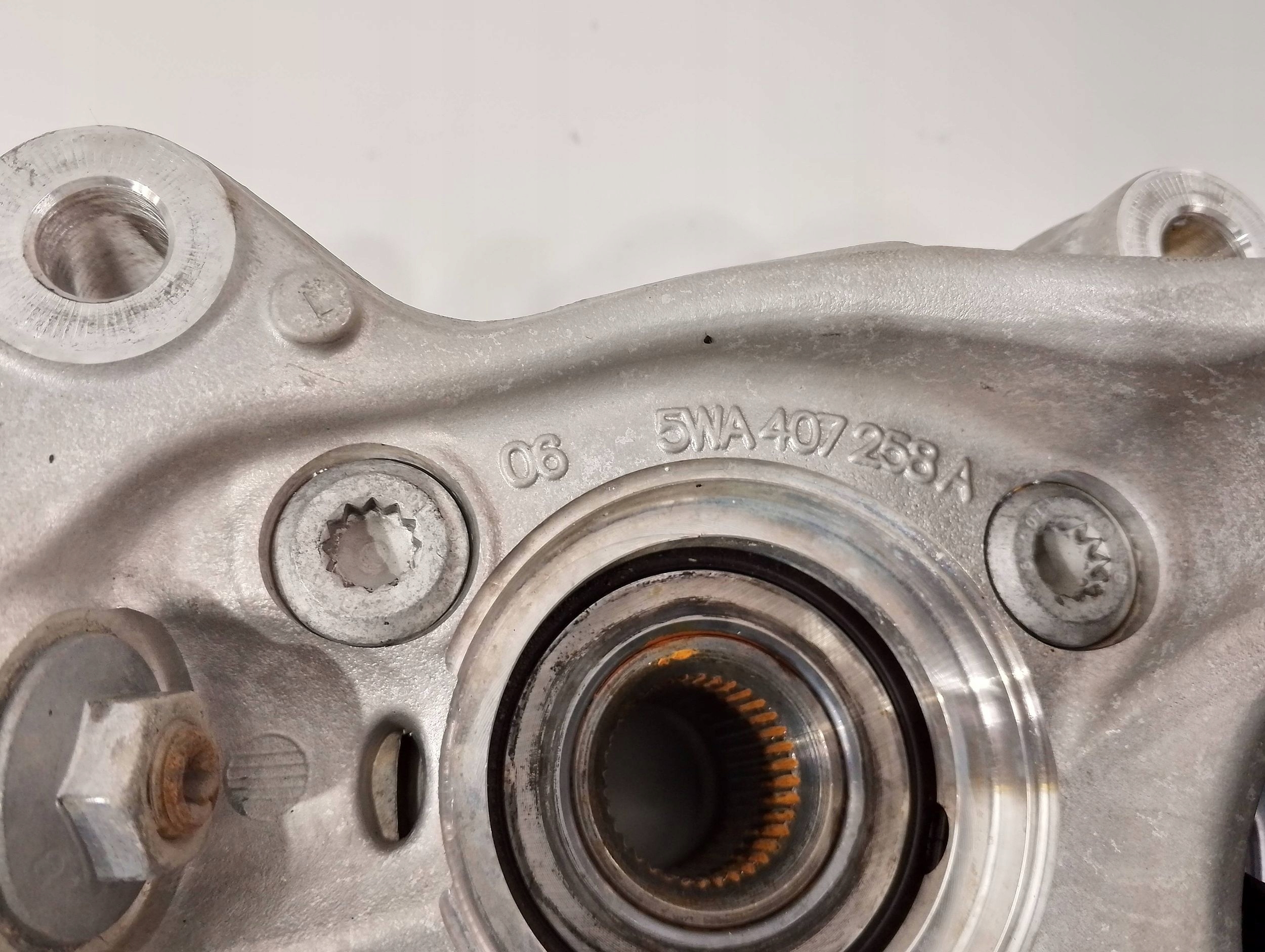 Audi Q3 83A VW Tiguan 5NA swing front right 5WA407258A