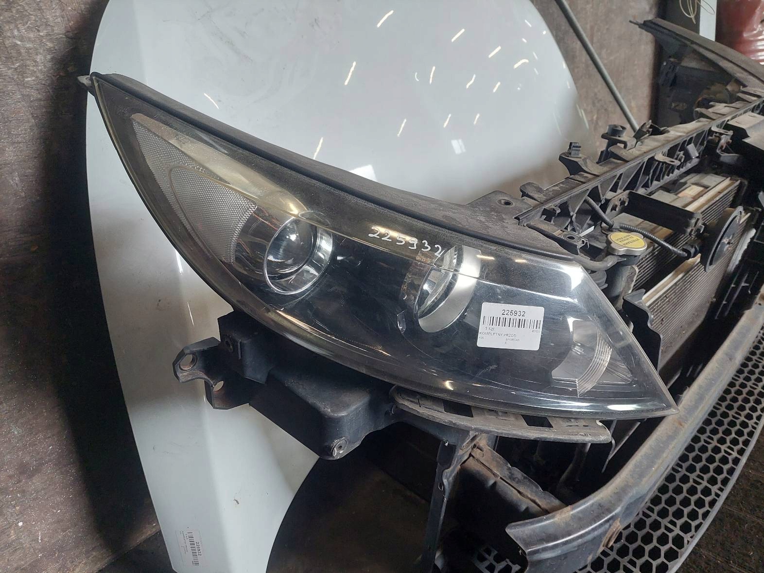 complete front bonnet bumper light KIA SPORTAGE III WD ID: 225932