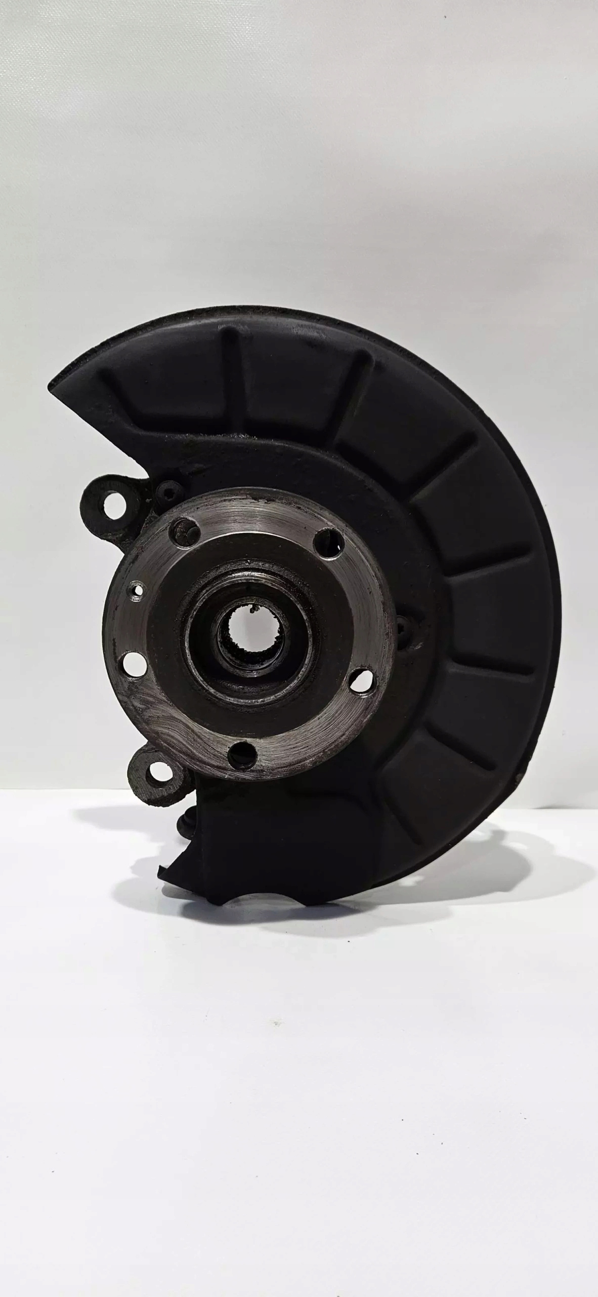 otoč čepu levý předek VW CADDY IV 15- 2.0TDI