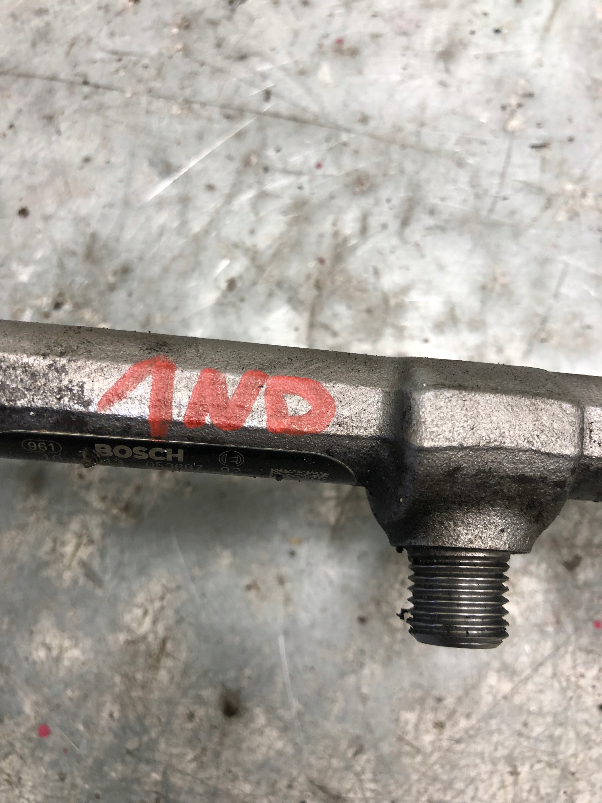 Rampe injection 1.4 1ND TOYOTA 23810-33030