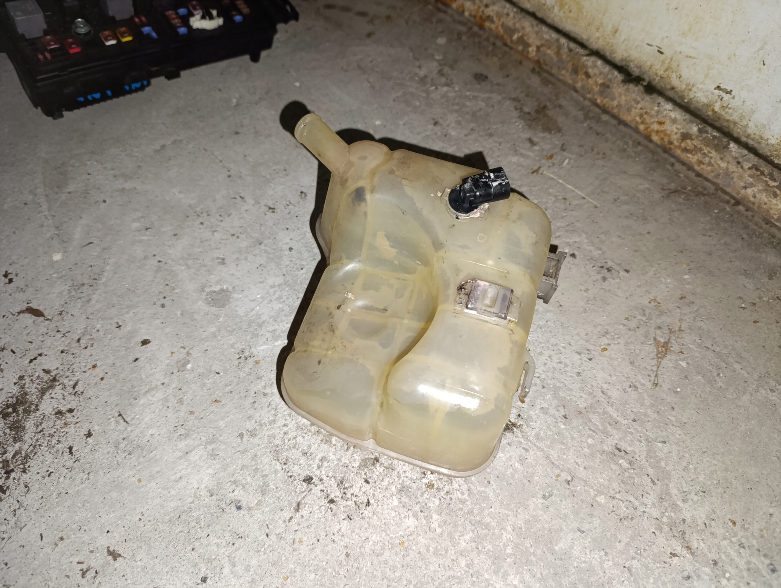 Ausdehnungsbehälter OPEL INSIGNIA A Z Sensor 13220124