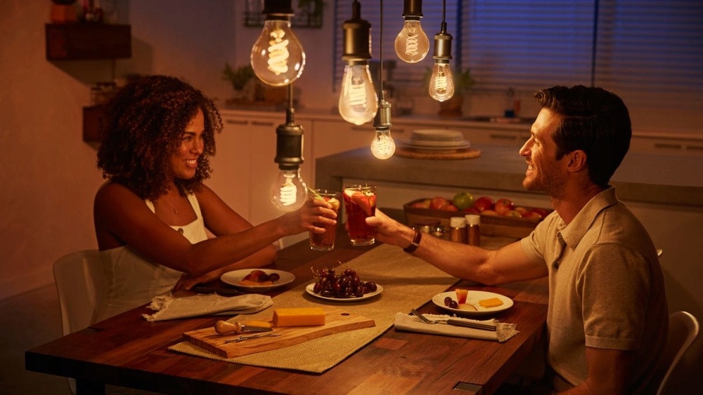 Inteligentna żarówka LED PHILIPS HUE 929002468404 Jasność 1055 lm
