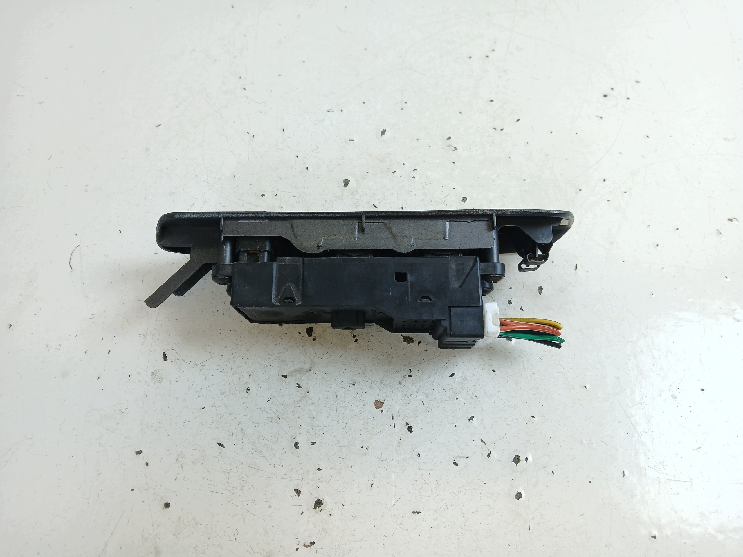 NISSAN PRIMERA P11 PANEL okna levý předek