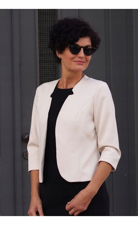 NIEZAPINANY ELEGANCKI ŻAKIET BOLERKO BEŻOWY 38 Kolor beżowy