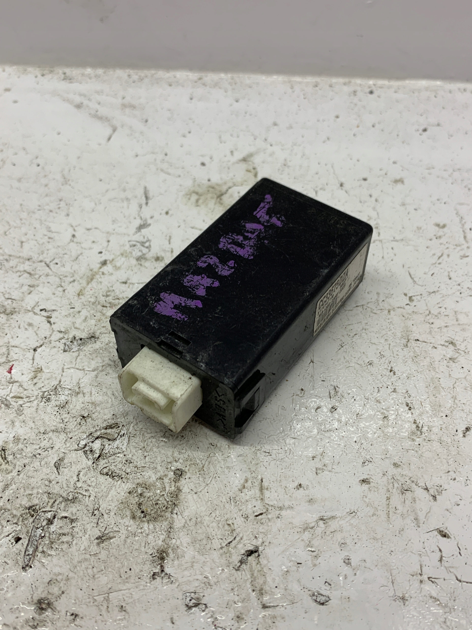 module control unit of a lock CC33675DZA MAZDA