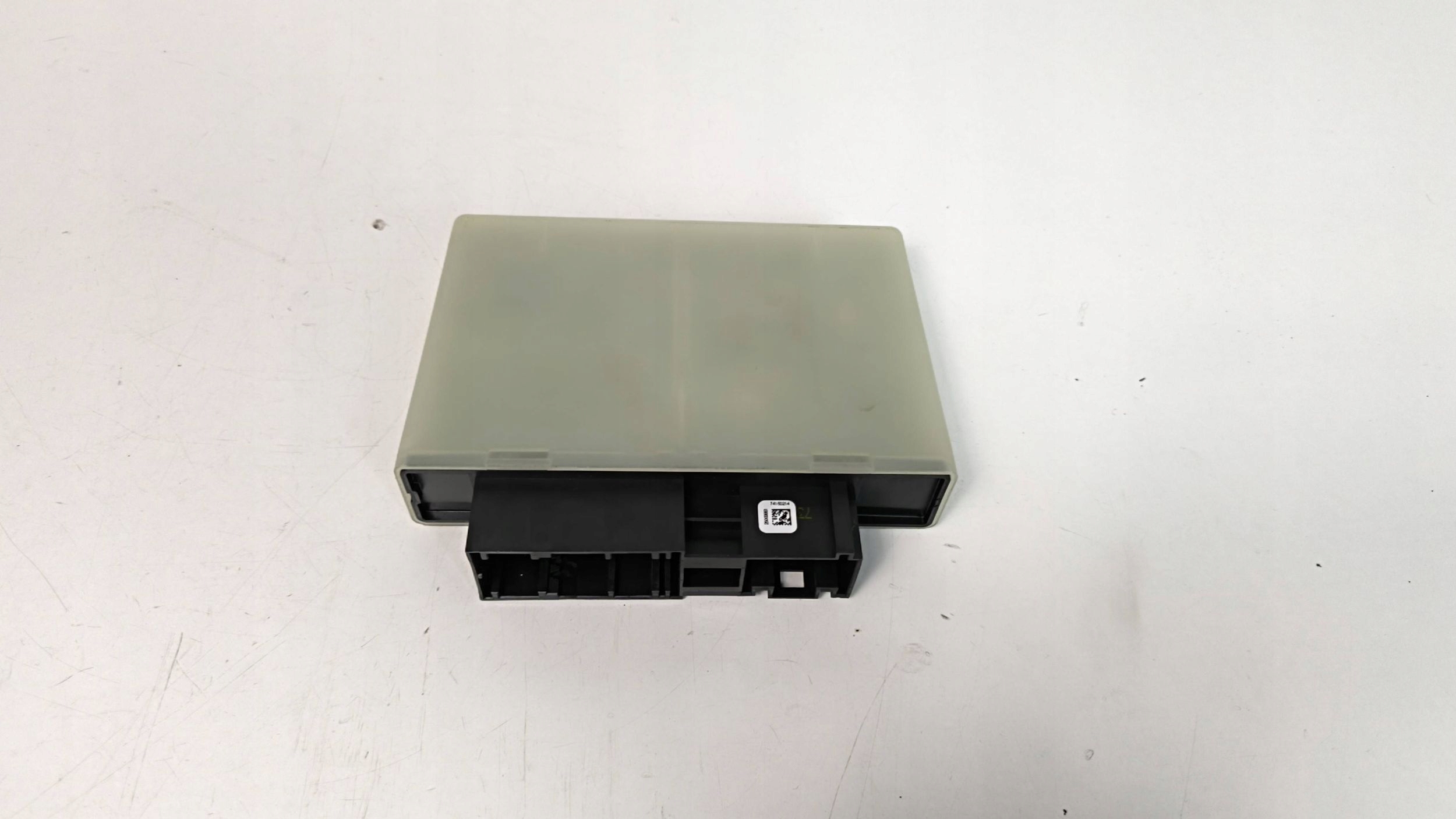 BMW 5 G30 G31 G38 8740048 control unit adblue