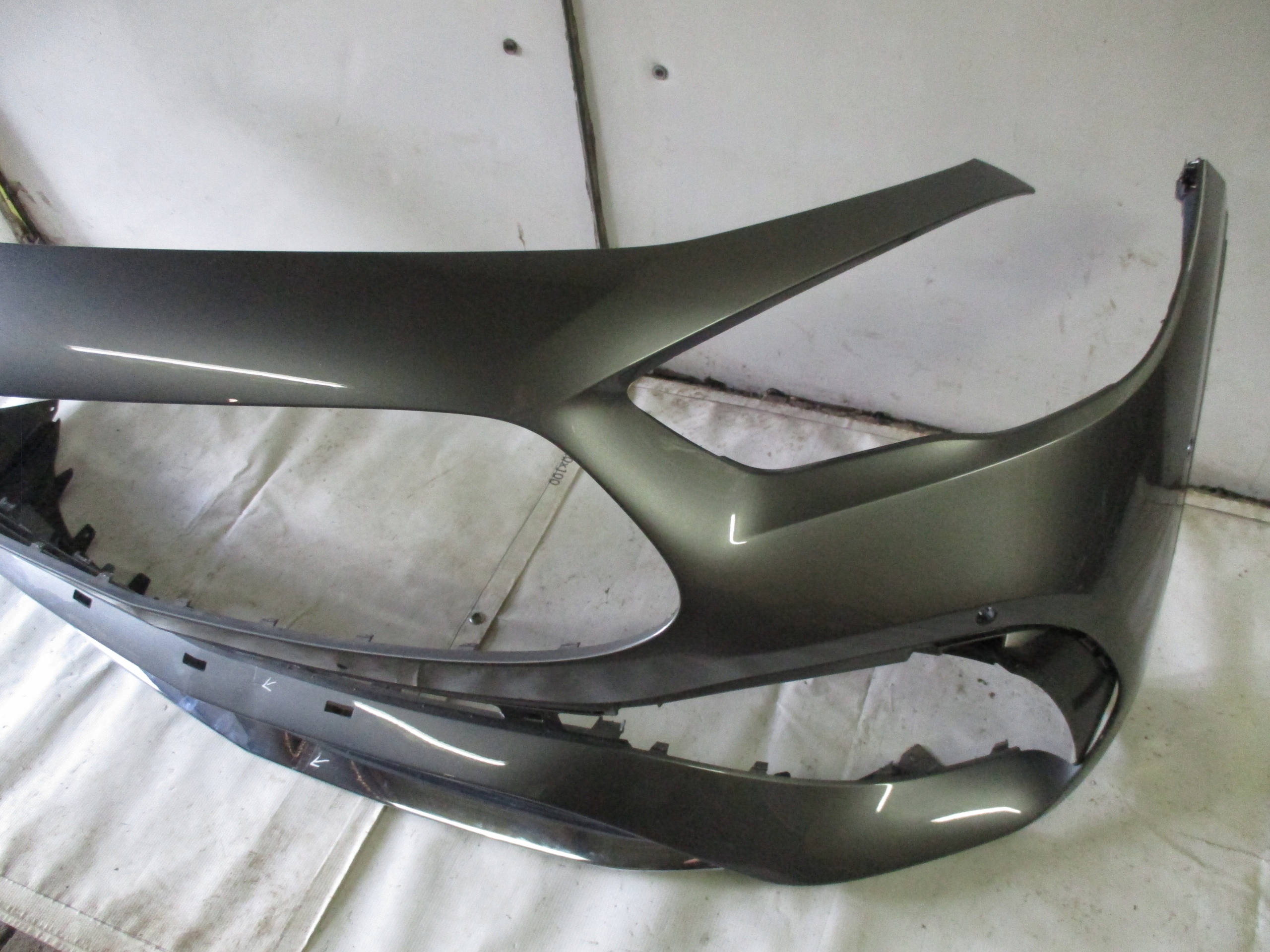 bumper front front Mercedes GLA 247 AMG A2478850607 4 x PDC