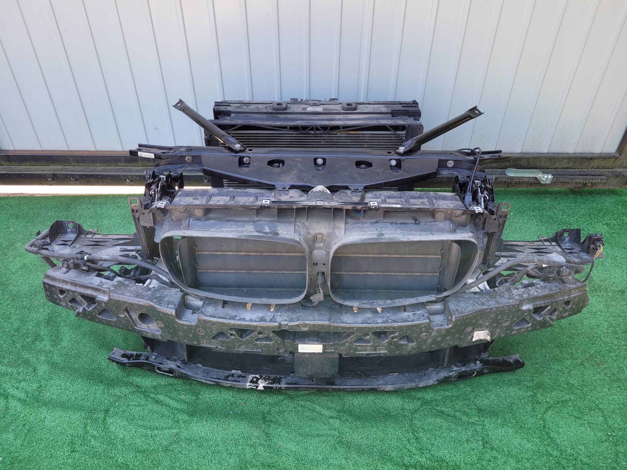 BMW F10 F11 PAS PRZEDNI WZMOCNIENIE ZAMKI OCHRONA