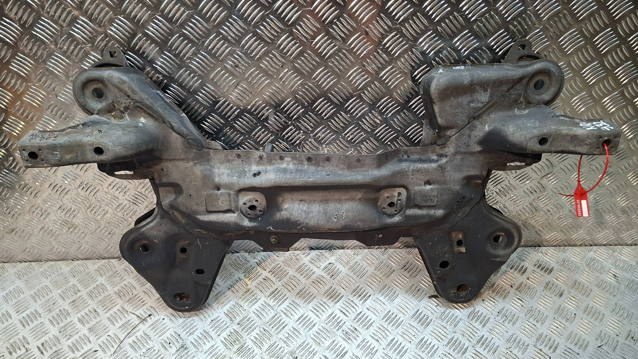 axle beam front CITROEN C3 II DS3 2009-2016