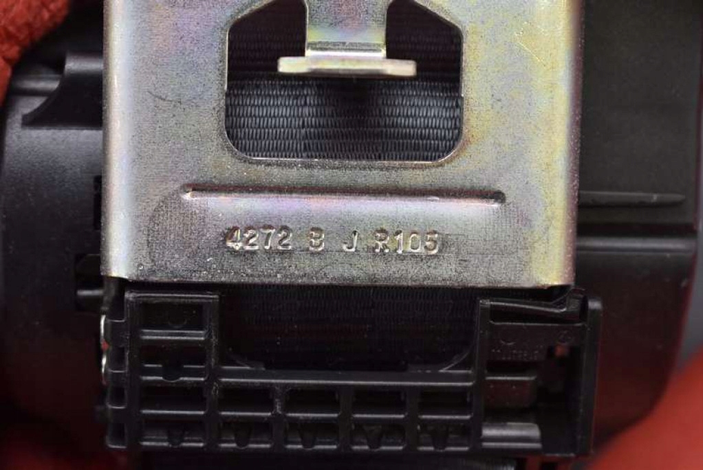 Gurten Sicherheits mitte heck 622488800D DACIA SANDERO 2 II 17-20