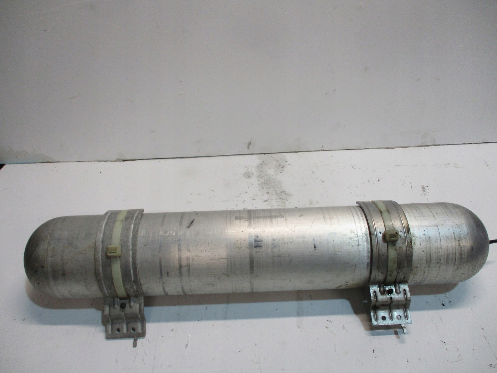 Behälter luft TESLA X 1027921-00-B