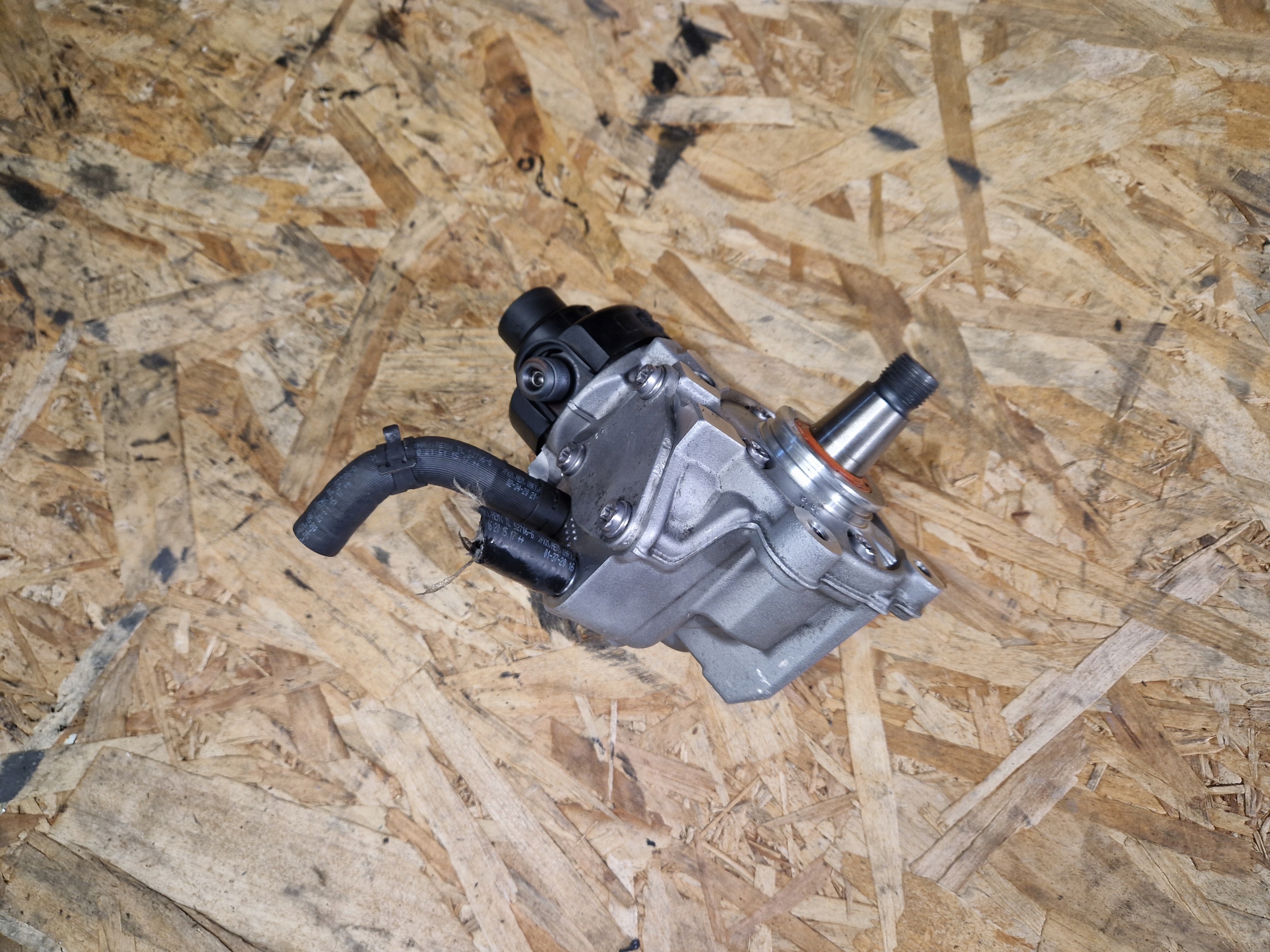 Einspritzpumpe VW AUDI SKODA 2.0TDI 05L130755 0445010790