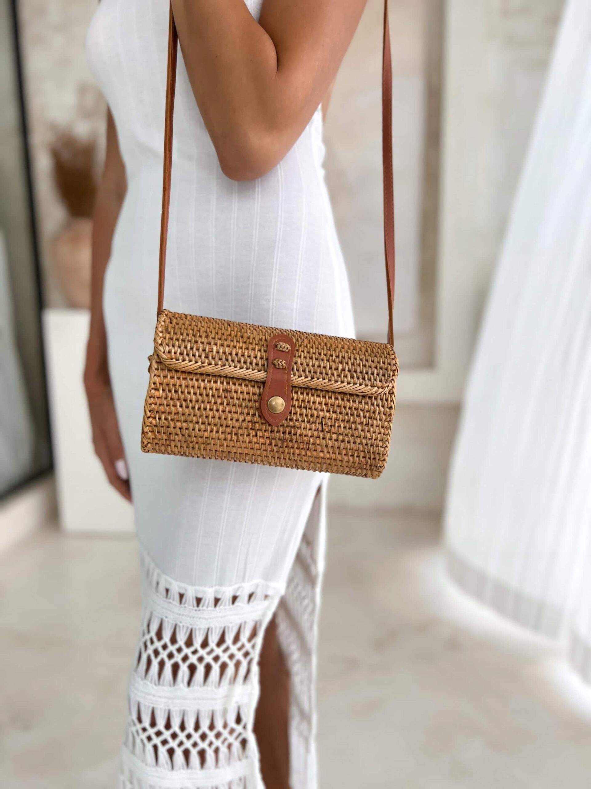 Handmade Wakacyjna Torebka Rattanowa z Długim Paskiem na Ramię Ate Long