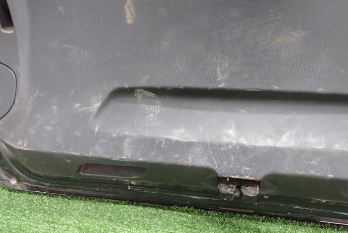 RENAULT CLIO IV HB boot doors rear part