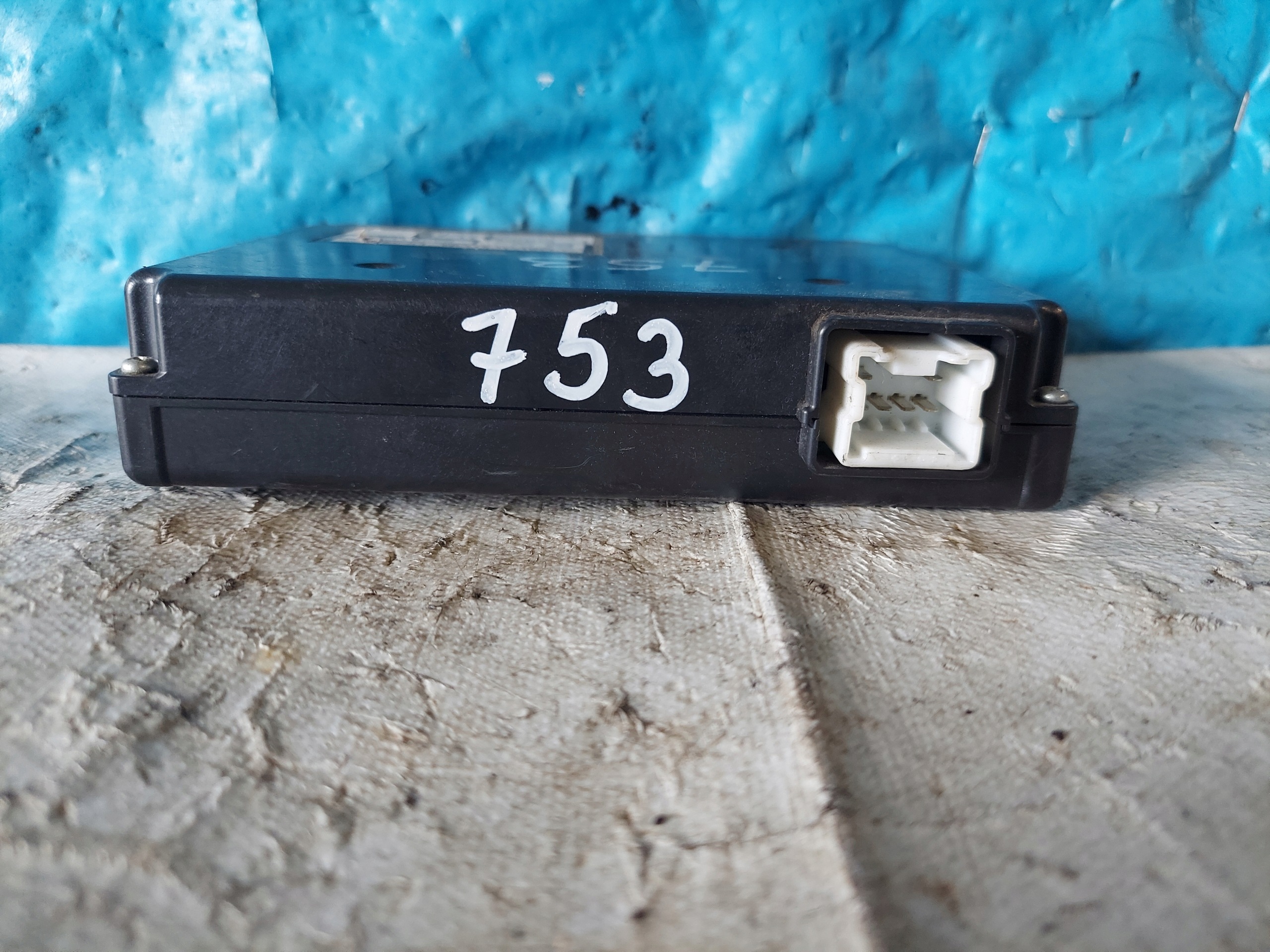 COLT VI 8201A143 comfort control unit