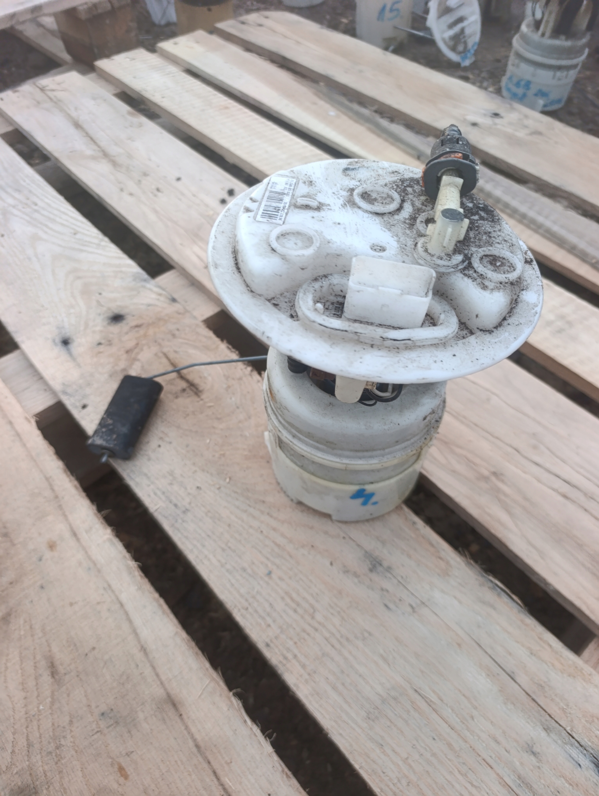 feed pump CITROEN C5 III 1.6 THP 968722358002