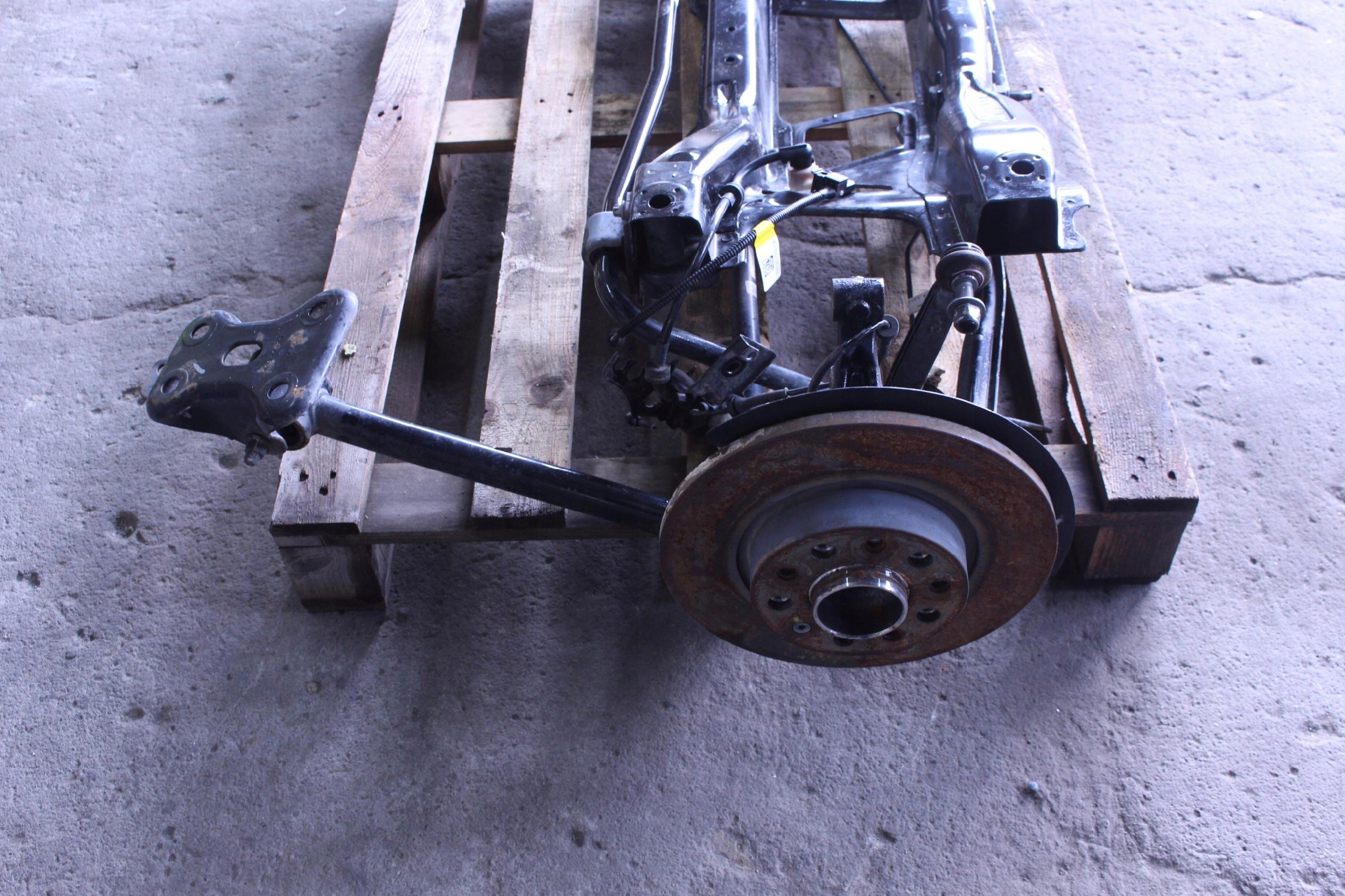 ZAWIESZENIE TYŁ JEEP COMPASS II 18r Typ samochodu Samochody osobowe