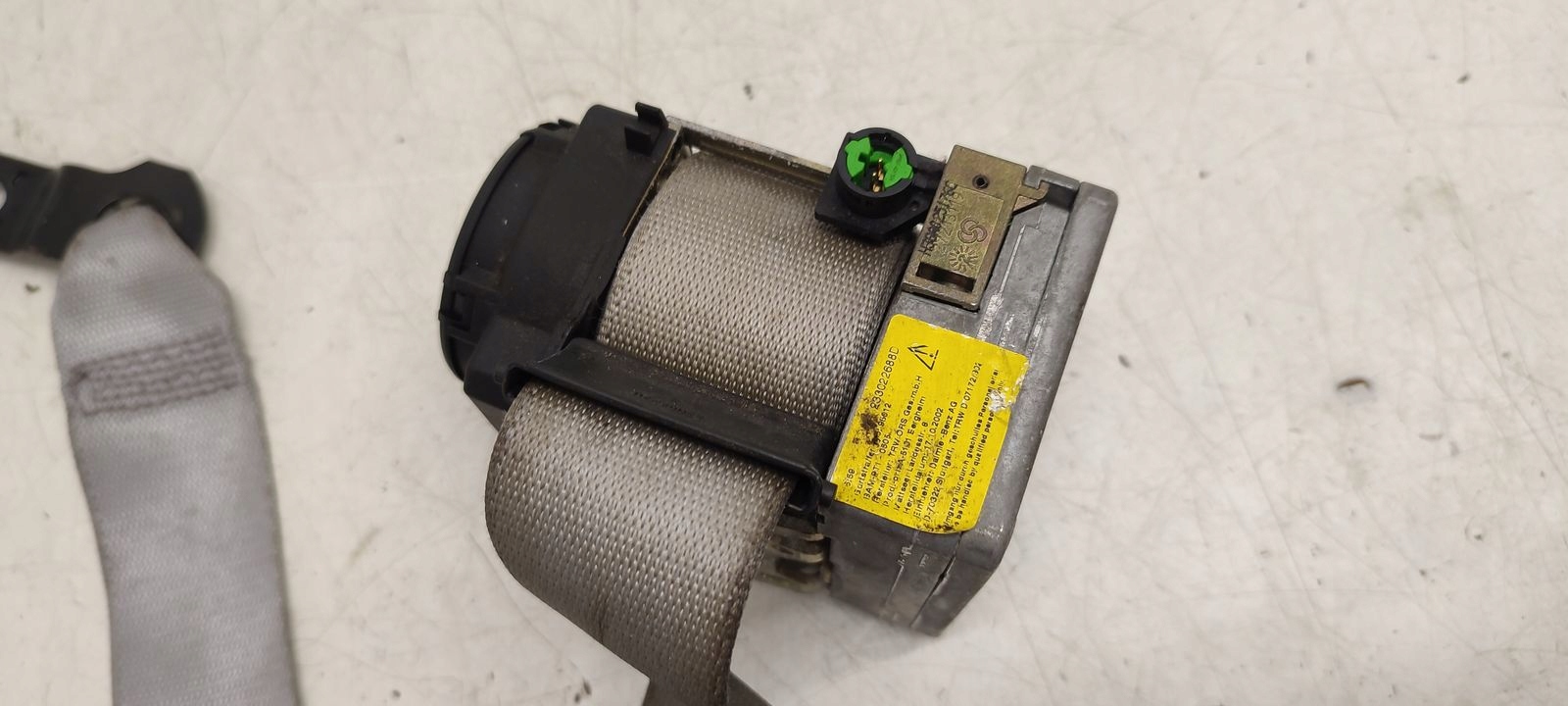 tension belt safety right front Mercedes W203