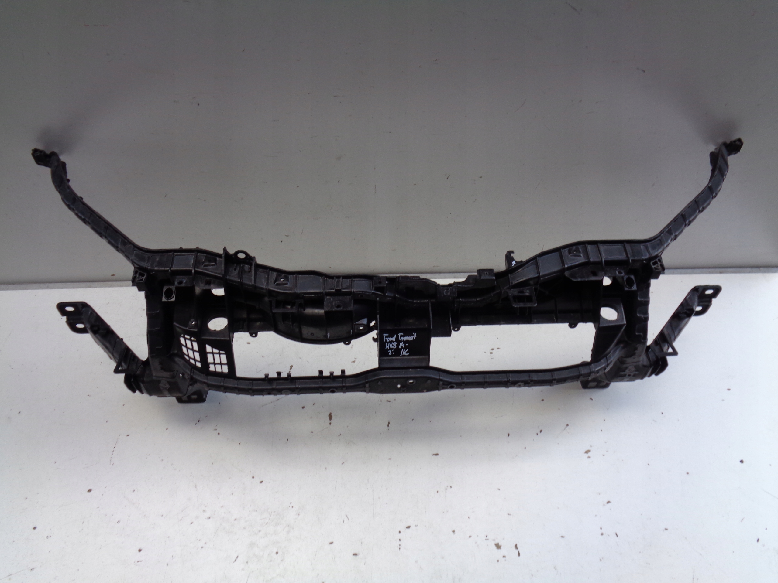 bar, wall front FORD TRANSIT MK8 14