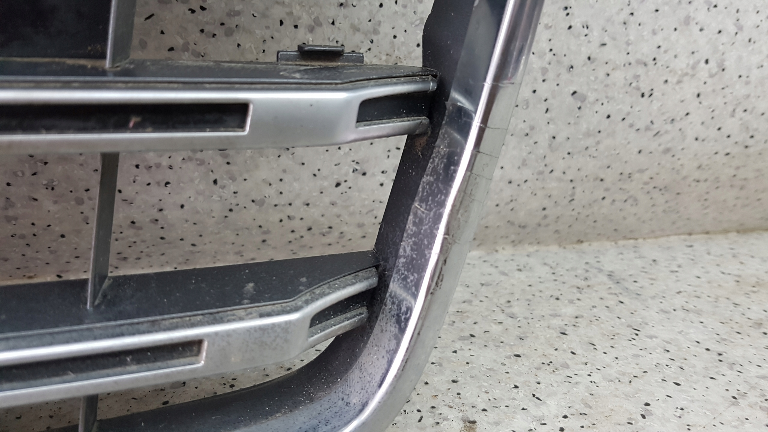 AUDI A8 D4 S8 LIFT 4H0 maska 3575