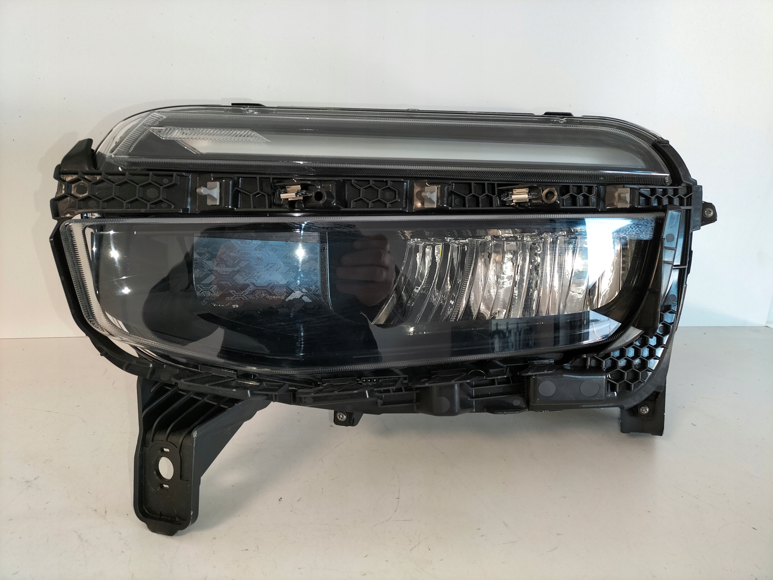 light front reflektor left JEEP AVENGER 23- FULL LED