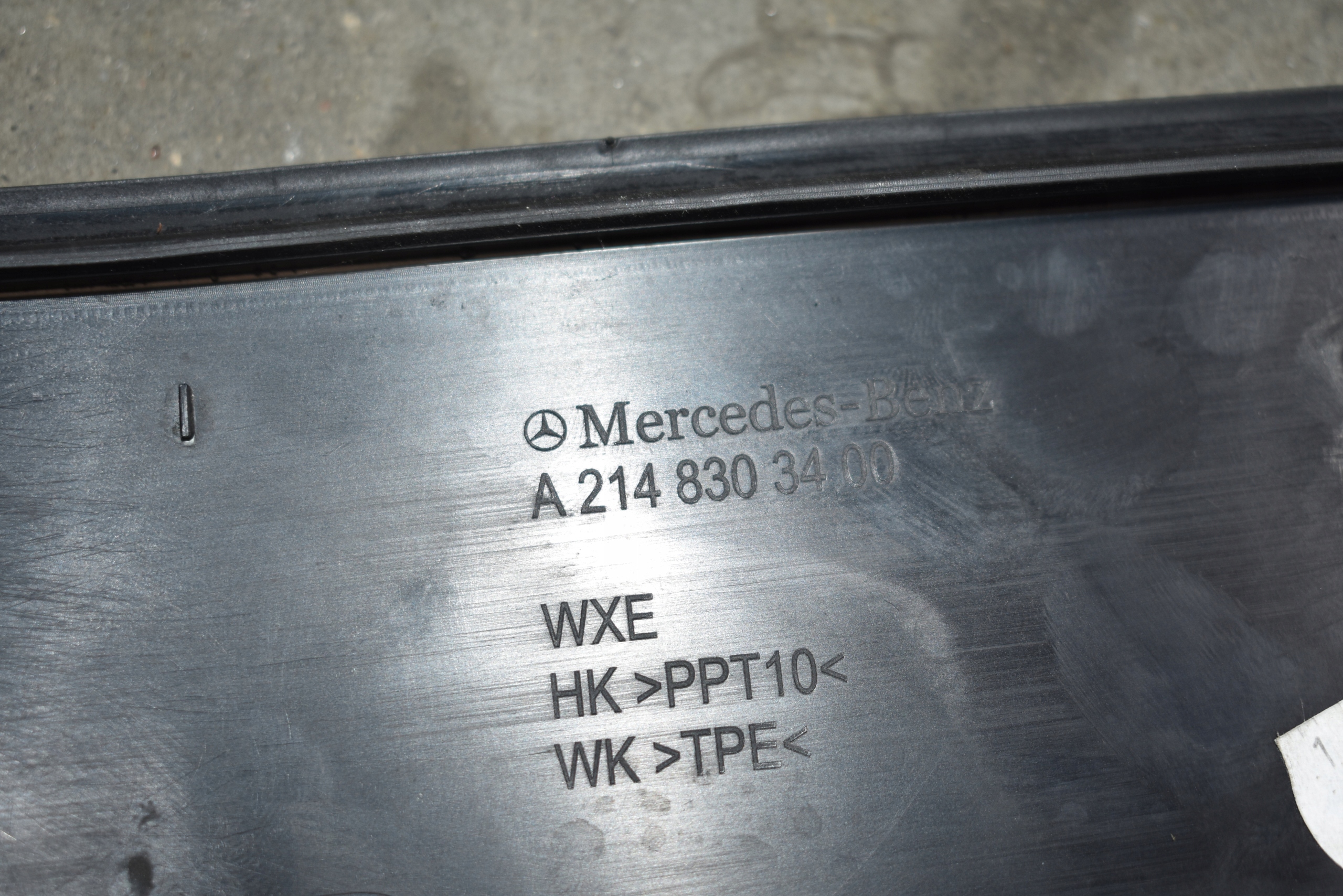 IDEALNE torpedo left MERCEDES W214 1