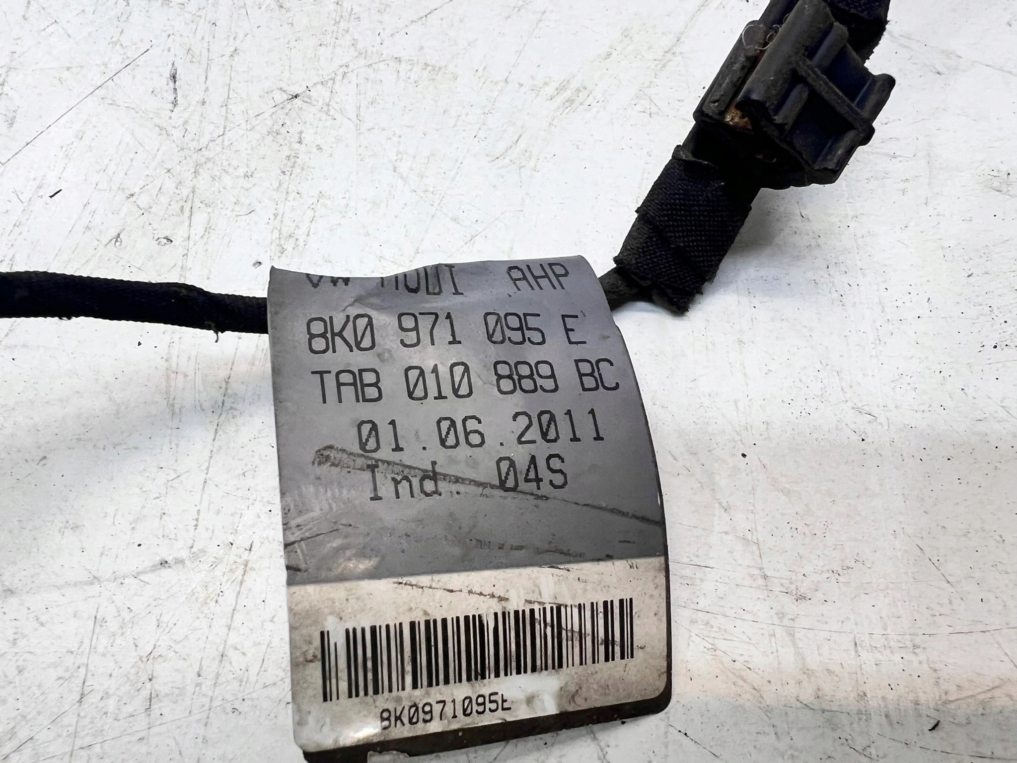 bundle PDC CZUJNIKOW front AUDI A4 B8 8K0971095E