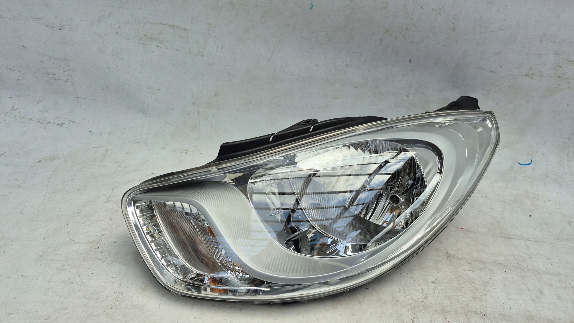 HYUNDAI I10 and LIFT 10-13 light left front front