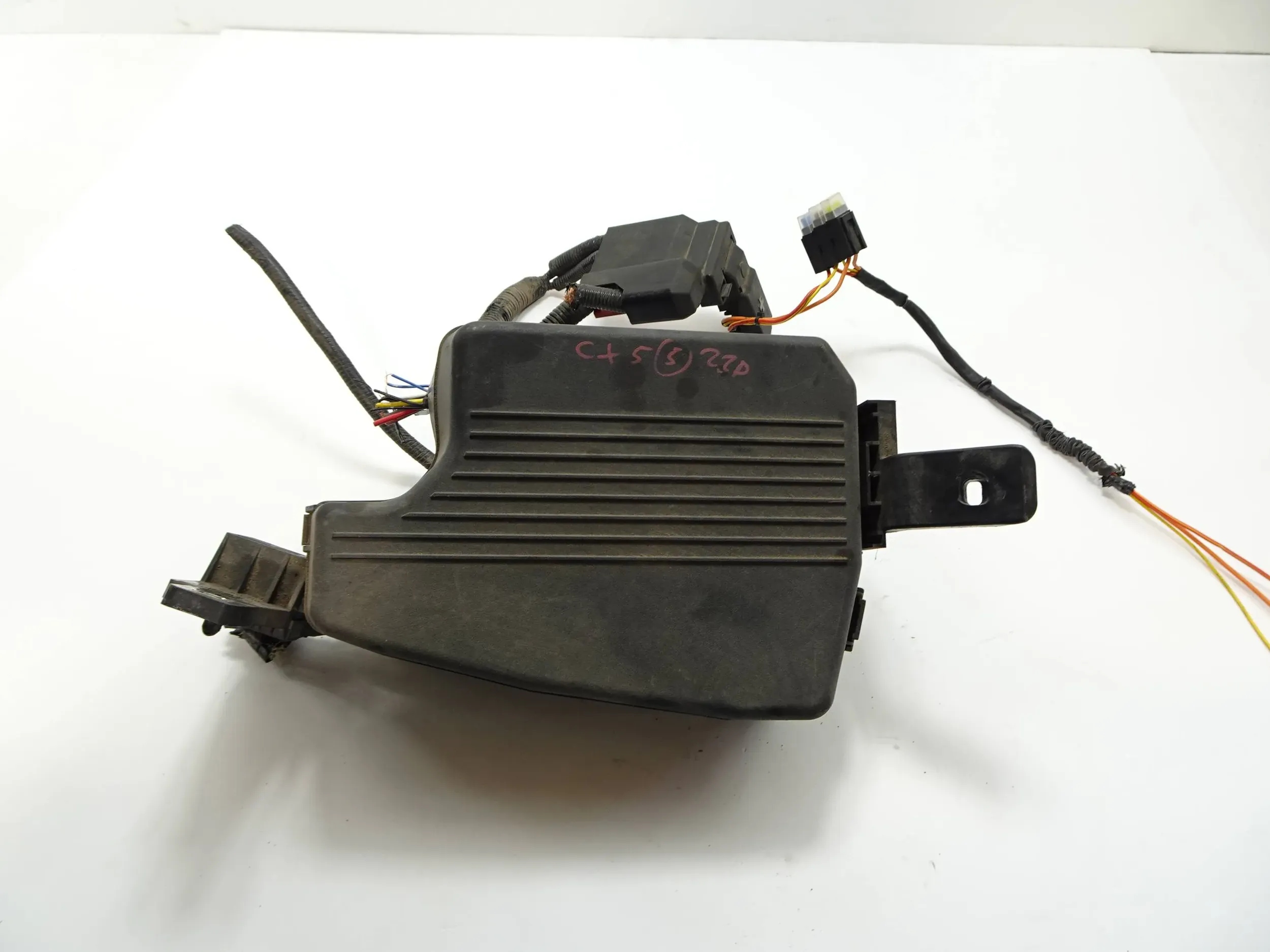 Skrzynka bezpieczników Mazda CX-5 2.2 D 12-17 r. Producent części Mazda OE