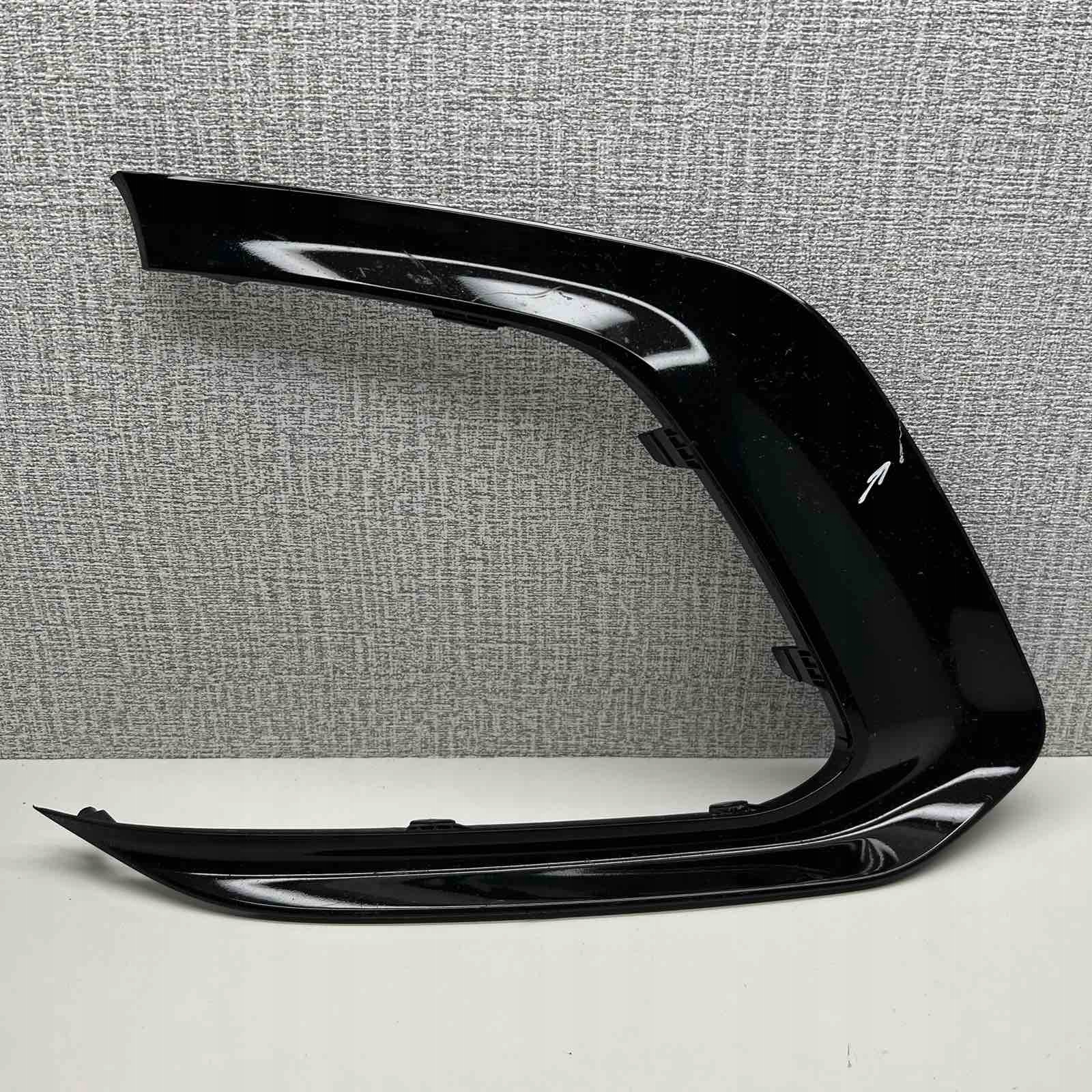 KIA XCEED LIFT 22- grid of a bumper front right front 86566-J7PAO