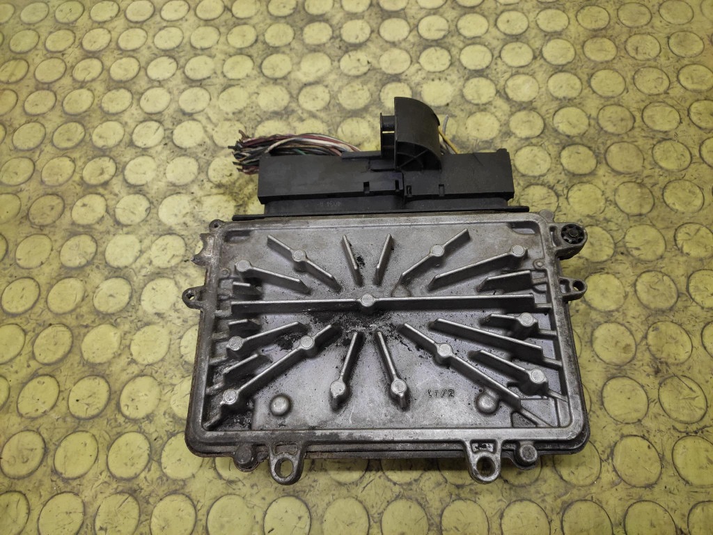 VOLVO V50 control unit of the engine 0261209009