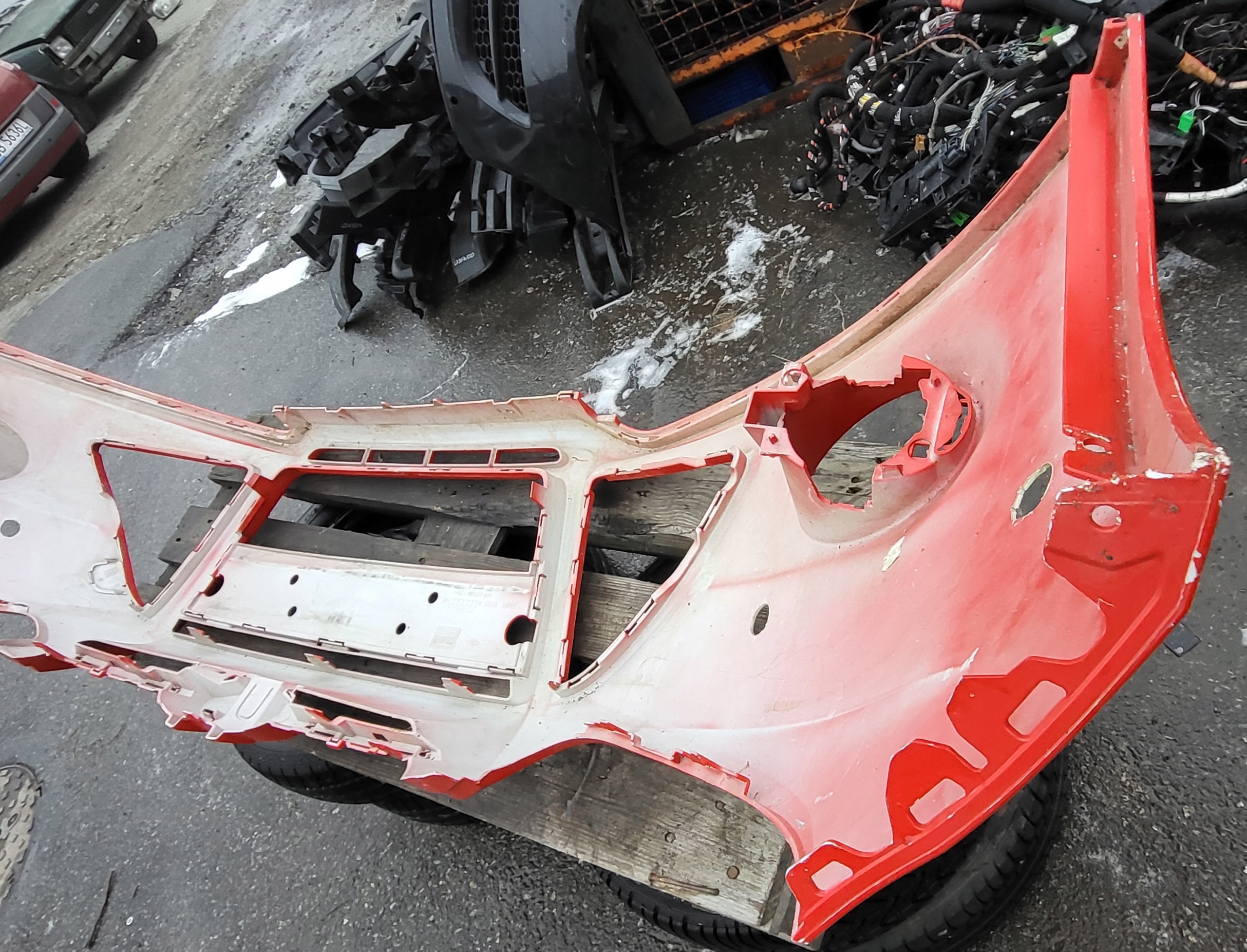 front bumper front FORD FOCUS 3 III MK3 red OE