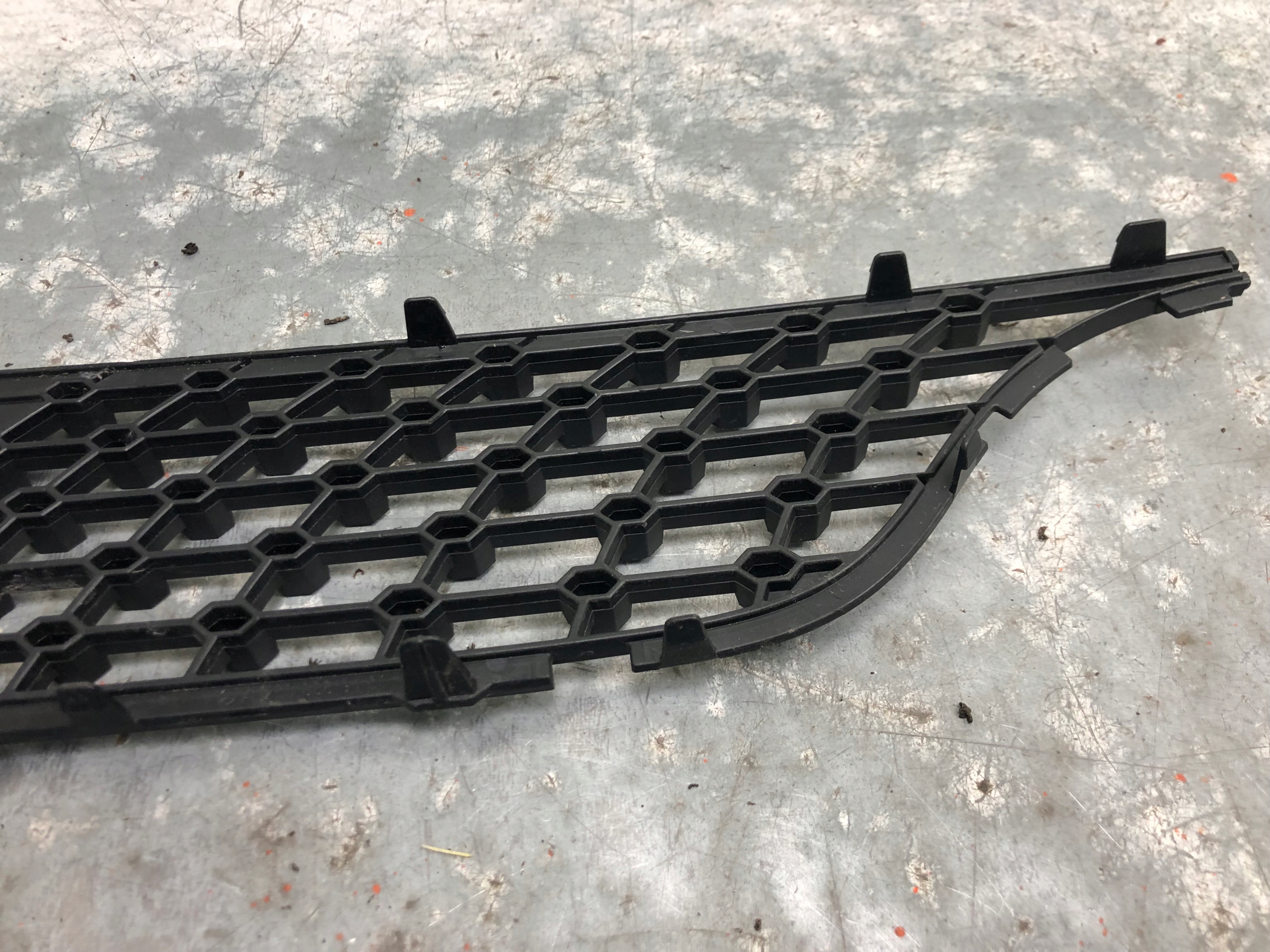 grid GRILLA left MERCEDES W253 X253 A2538889100