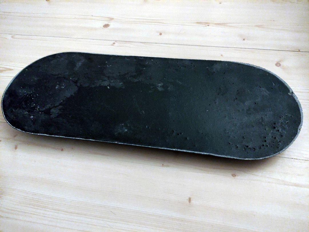 PODSTAWKA POD ZNICZ CZARNA NAGROBEK NIE PLASTIKOWA Materiał inny