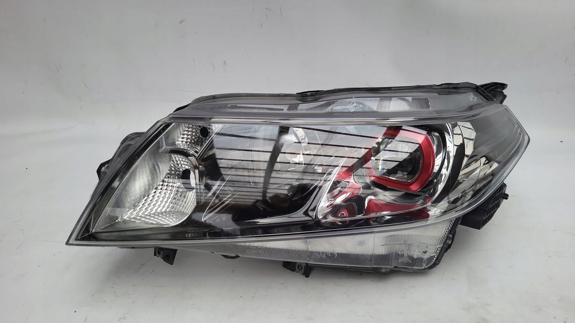 SUZUKI VITARA II 15- light left front front FULL LED red 100-18095