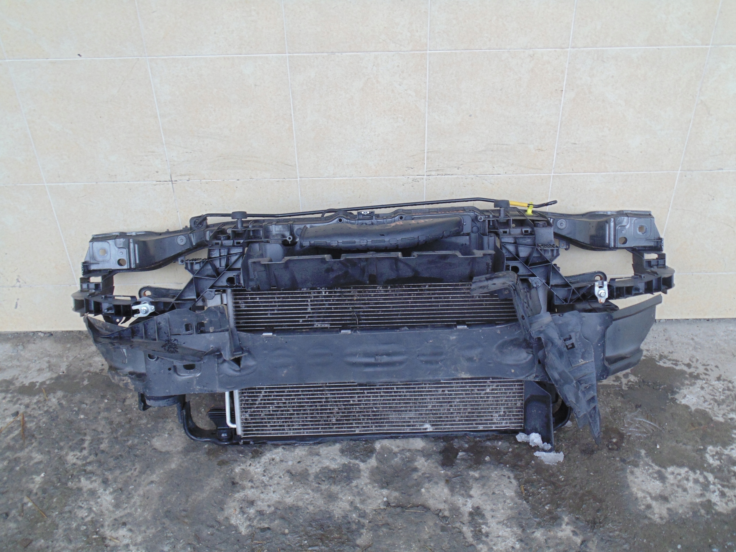 PAS PRZEDNI WZMOCNIENIE FOCUS MK3 LIFT 1.6 16V 17R
