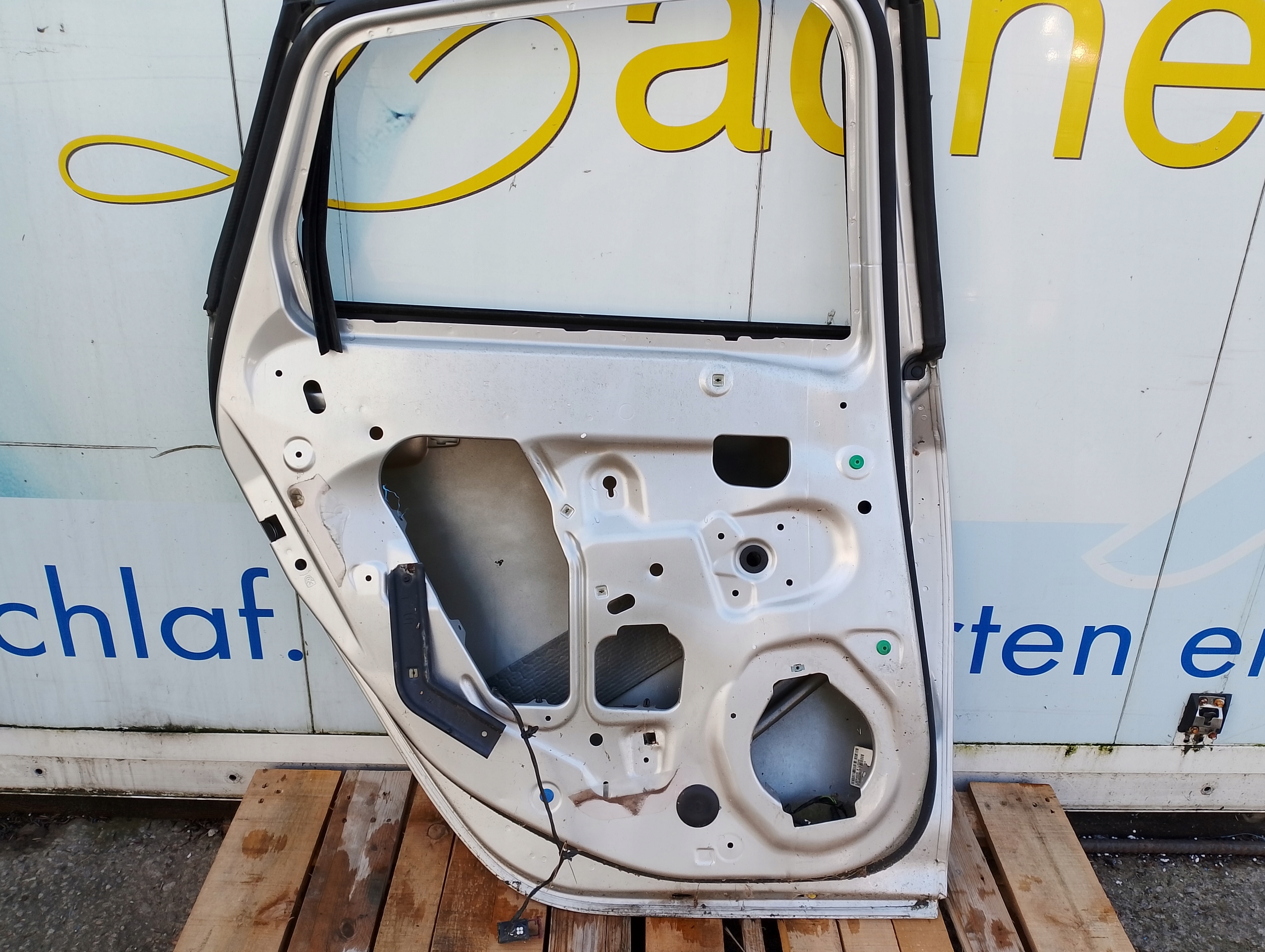 door rear. left left rear part OPEL ASTRA J IV HB
