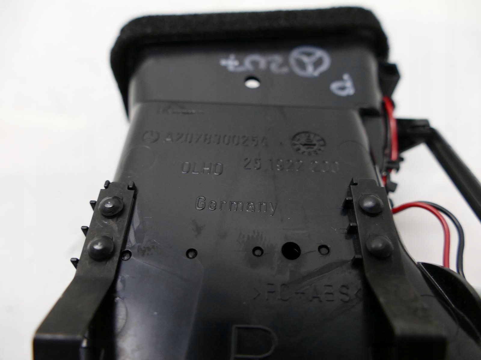 MERCEDES C207 A207 CABRIO grid air conditioning devices right