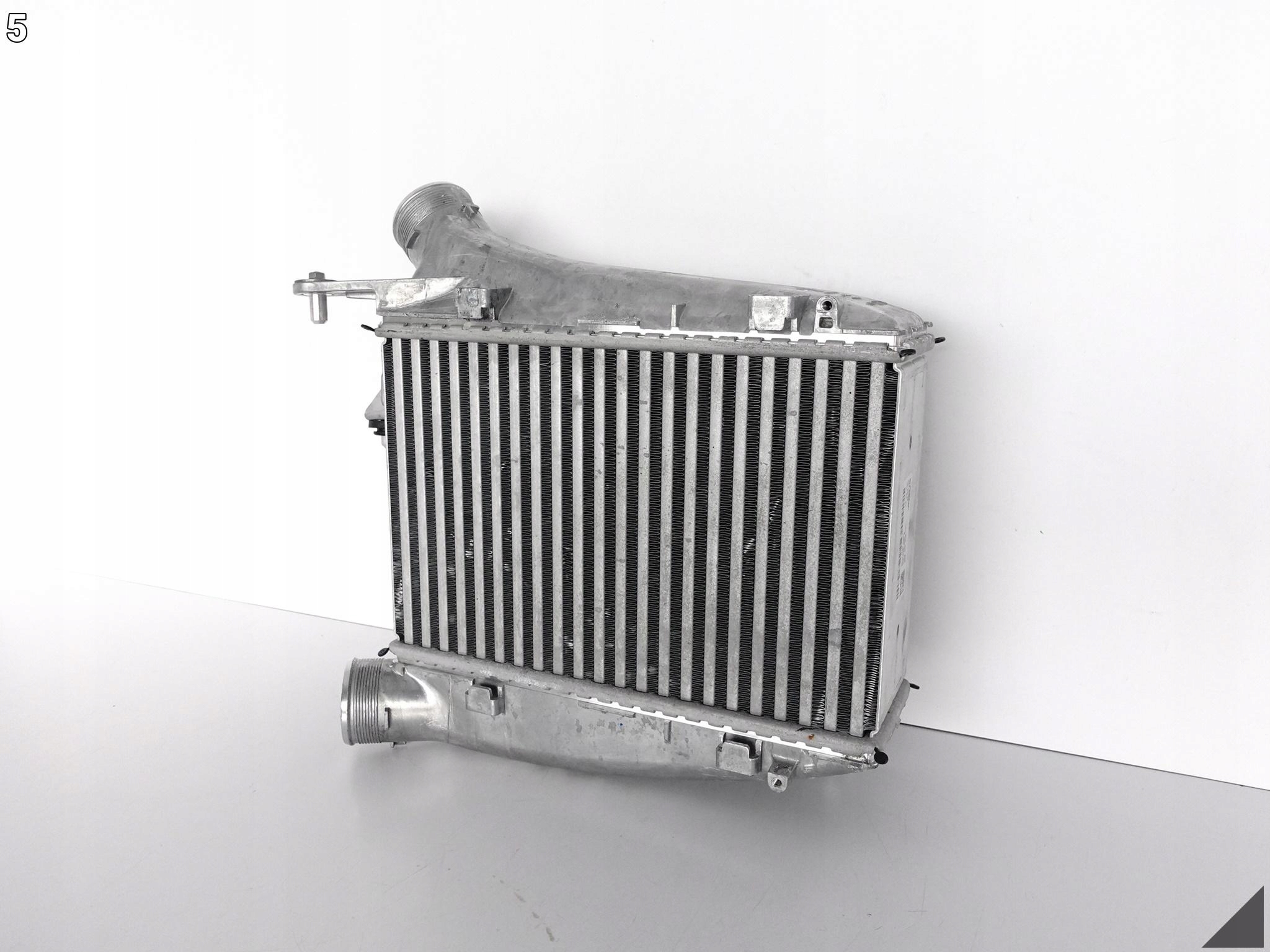 AUDI RS6 4K0 RS7 4K8 C8 4.0 TFSI radiator intercooler right front