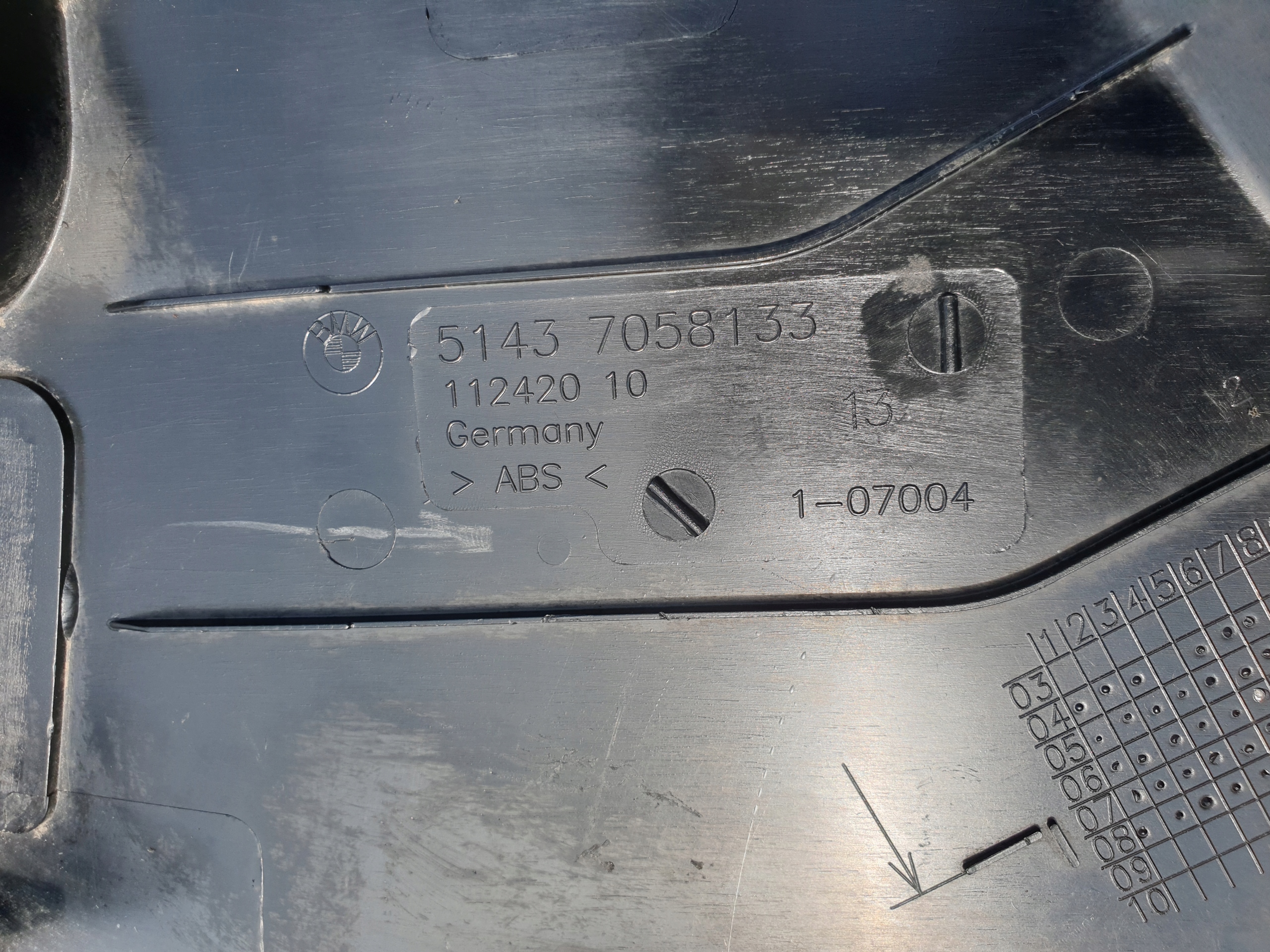 cap cover of the threshold left BMW 1 E87 7058133 OE EU