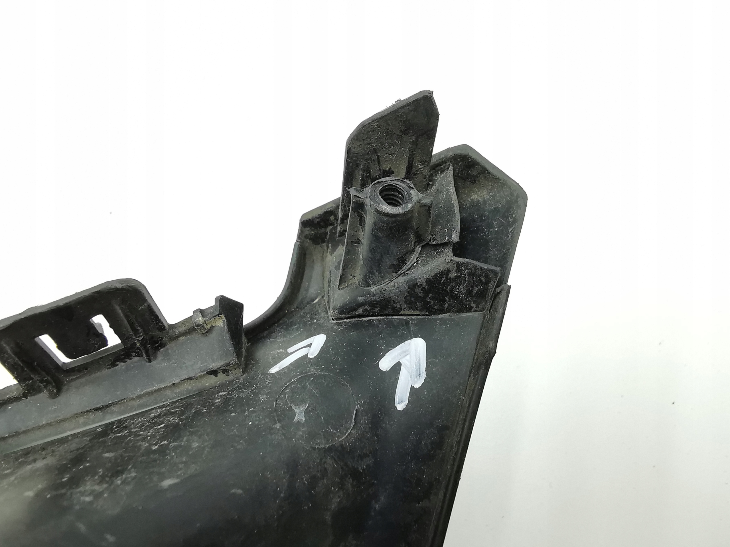 grid front bumper grille TOYOTA COROLLA E17 13-17 53112-02470