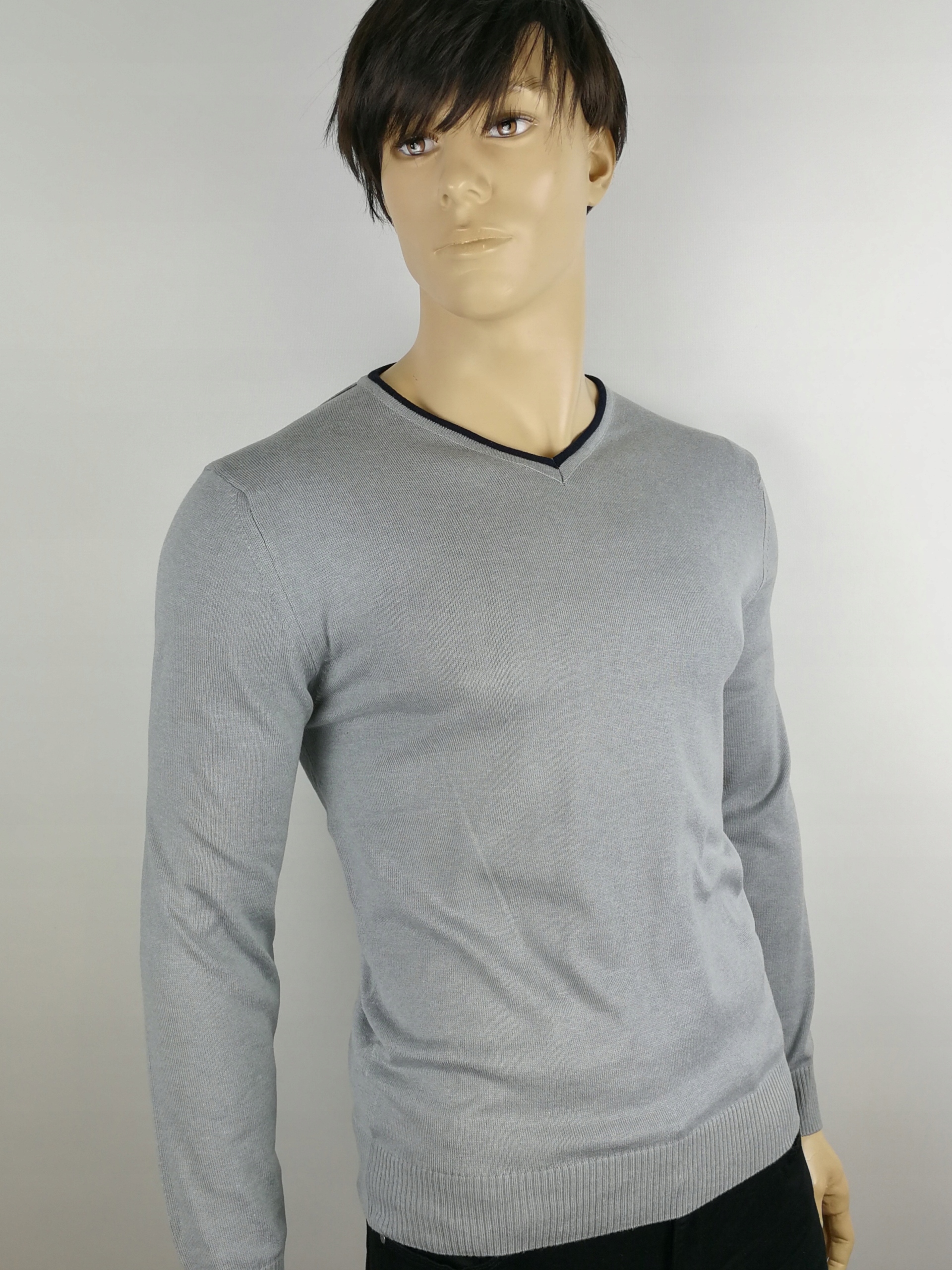 

sweter serek z lamówką Produkt Polski popielatyXXL