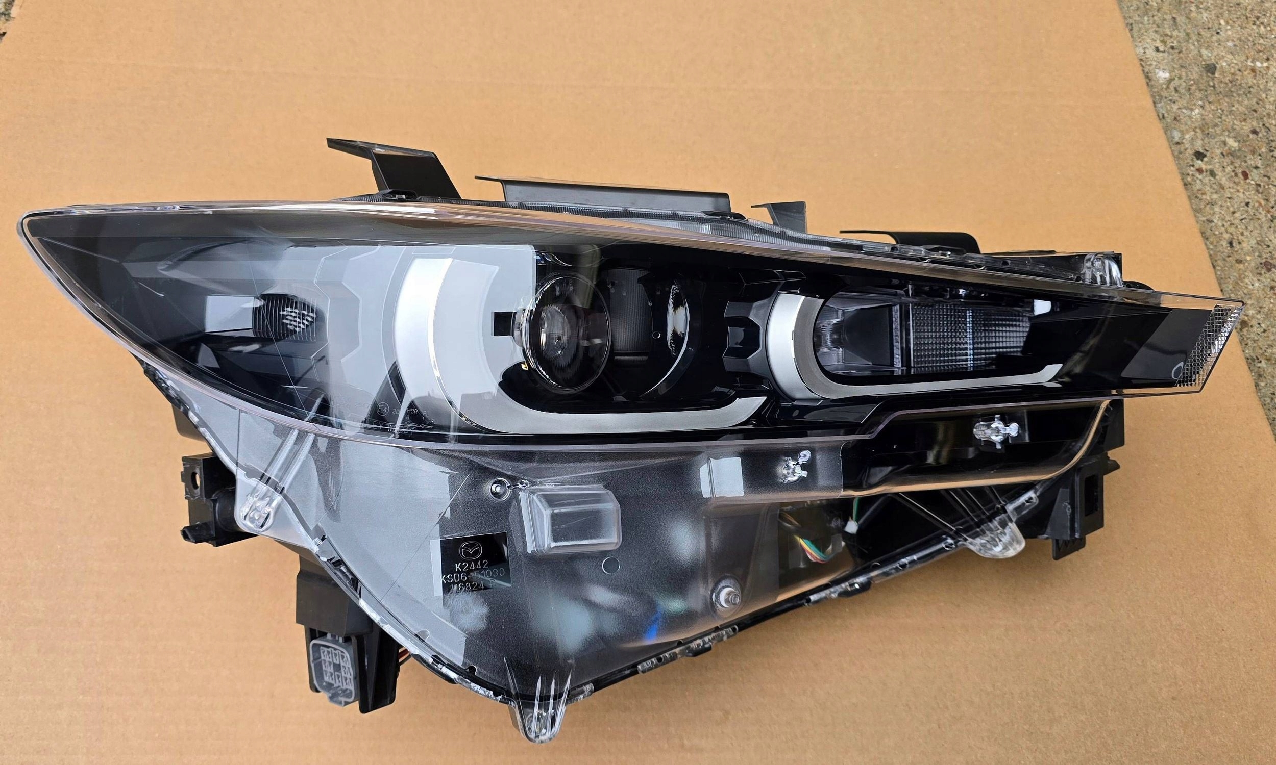 Mazda CX5 CX-5 II facelift 2021-2025 light right front